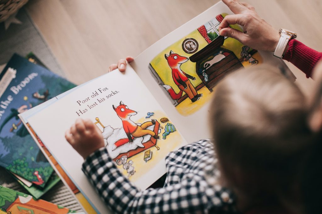 reading-with-child